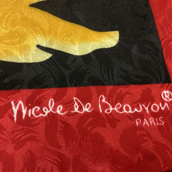 NICOLE DE BEAUYON . PARIS SILK SCARF. MUST SEE LARGER ONE - Picture 5 of 8